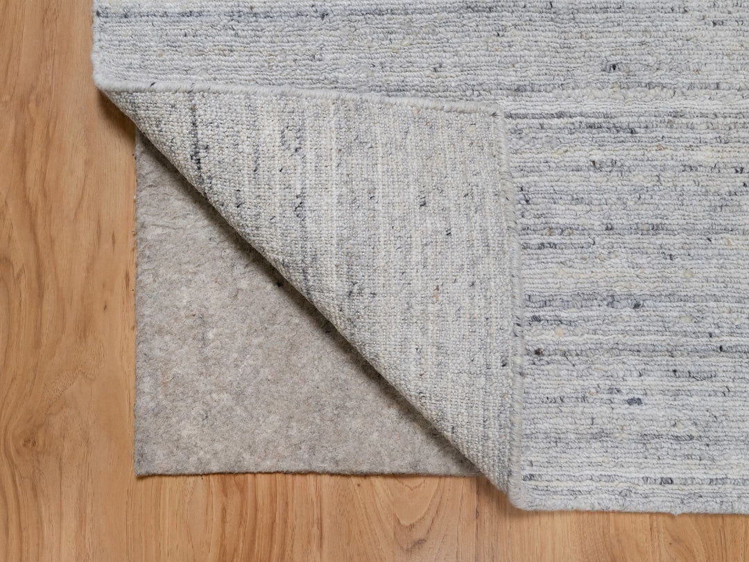 Hand Loomed Plain Modern Striae Design Rug